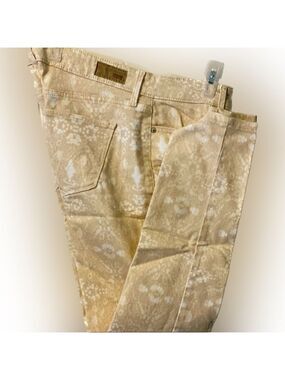 Levi’s Skinny Size 12 Cream and White Tie Dye look  W31 L32 Purchased new 2012
